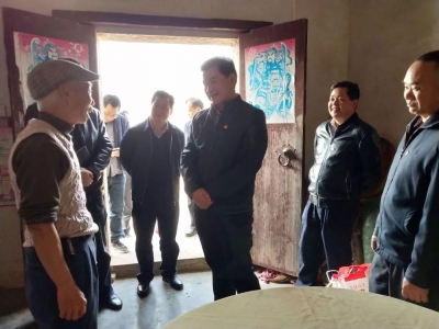 钟光灵到南口镇瑶美村调研美丽乡村建设工作，提出了这些要求...