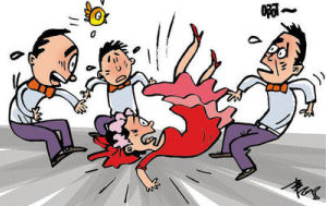 辣评丨“喜事变悲事” 荒唐婚闹何时休？