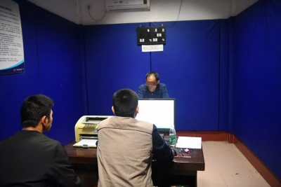 以毒会友聚酒店？五华警方一窝端