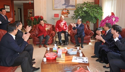 陈敏拜访“改革先锋”曾宪梓博士