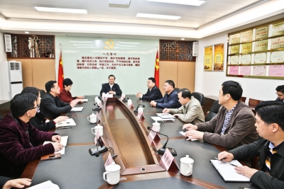 节后首个工作日，曾永祥走访慰问部分单位干部职工