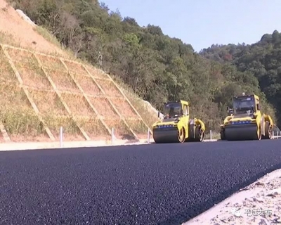 平远县加快交通基础设施建设，构建发展快通道