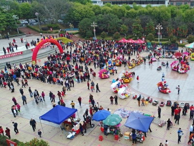 敲金锣 填成语 展球技…大年初一，蕉岭新春大游园活动引千人上阵