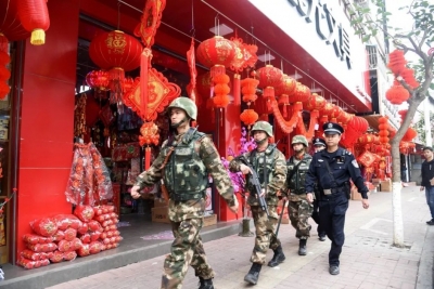 点赞！五华军警武装上街巡逻，坚守岗位保平安