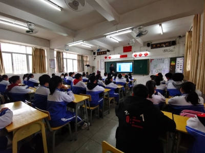 开学安全第一课！梅州千名民警走进校园为学生开讲