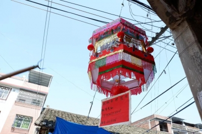 留住我们的记忆！梅县老匠人手工制作花灯40多年