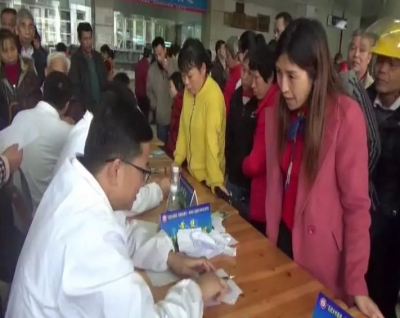 把服务送到家门口！市人民医院专家到丰顺丰良开展义诊活动