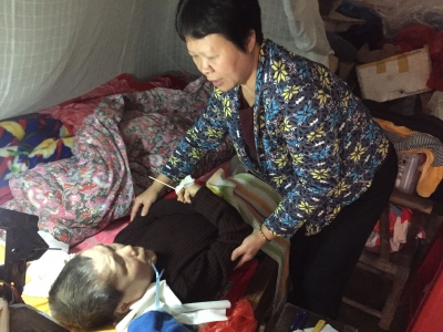 茶座丨如何让孝心不再孤独前行？