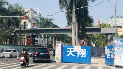 啥原因？梅城这两座天桥要延期竣工，交付时间是…