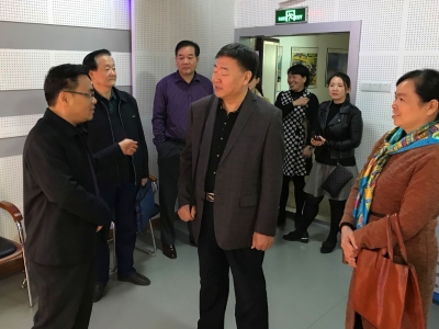 广东省小小说学会会长申平一行到梅州日报社参观考察