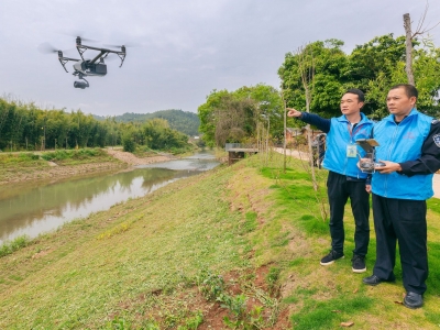 梅县桃尧镇启用无人机巡河，为河长增“天眼”