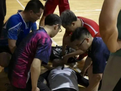 辣评｜“6医生救人”的幸运叩问急救窘境