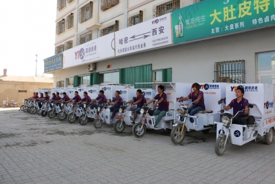 代表建议：统一规定快递配送车辆车型载重，制定行驶停靠标准