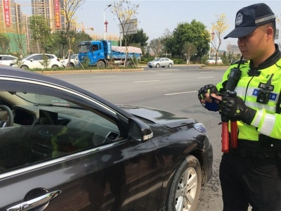 客都议事厅丨多措并举推进“史上最严”交通整治