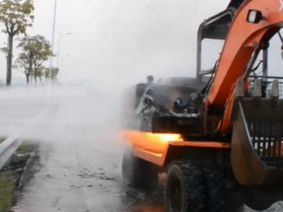 梅州V视丨挖掘机走着走着就“冒火”？五华消防队火速出招“降火”