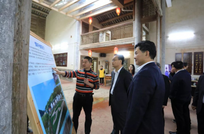市乡村振兴战略工作推进会与会人员到梅县南口镇参观