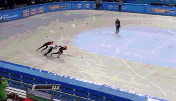 短道速滑世锦赛现争议一幕，武大靖：赛场能不能干净一点