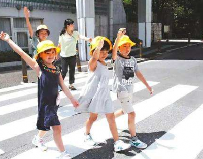 日本小学教科书主张拥有争议岛屿主权，韩国政府强烈谴责