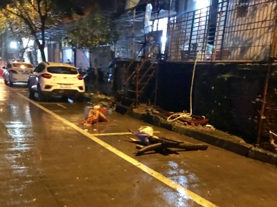 只能看，不能停？梅县这里的公共停车位被霸占，谁来管？