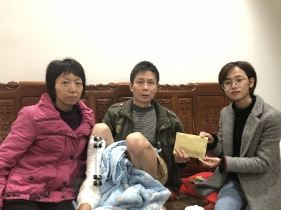 暖心！社会热心人士捐爱心款助本报救助对象渡难关