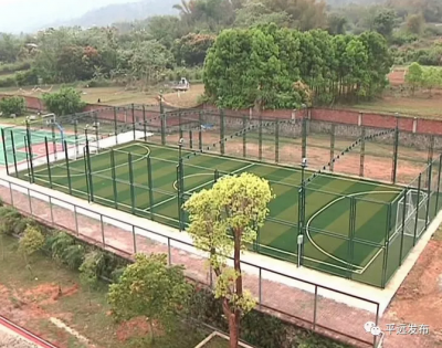 爱踢球的娃有福了！平远投入1500多万新建12块校园足球场