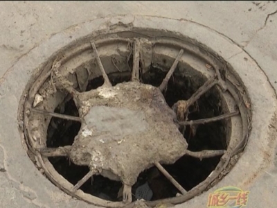 兴宁这个地方的井盖竟仅剩几条钢筋？市民“步步惊心”！
