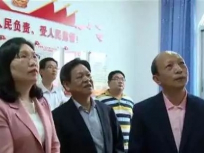 黄建庭深入到茶阳镇、西河镇、青溪镇调研人大工作