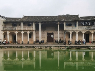 梅州V视丨马来西亚华侨后裔向梅县区捐赠中西合璧客家围屋“辑瑞庐”