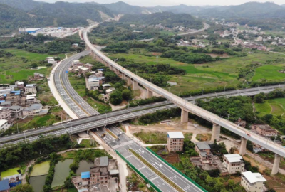 梅州V视丨梅畲快速干线正式通车！从梅城出发至畲江行车仅需 20 多分钟