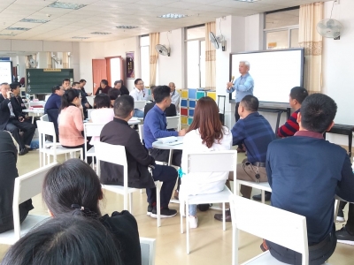 如何打造学校专业发展团队？大埔召开了这个培训会...