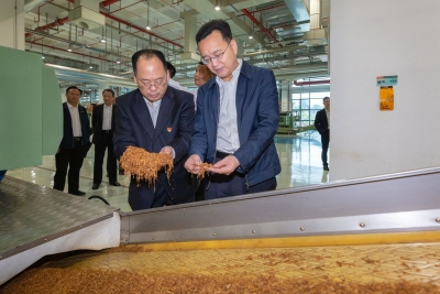 张爱军到梅州卷烟厂调研：探索烟草全链条扶贫路实现互利共赢