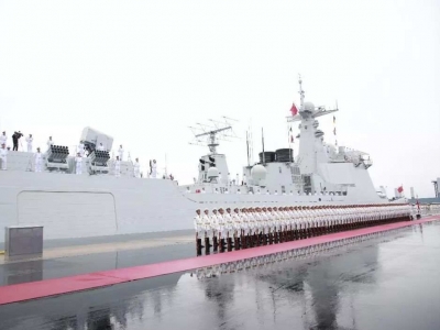 现场视频来了！习近平检阅我海上编队