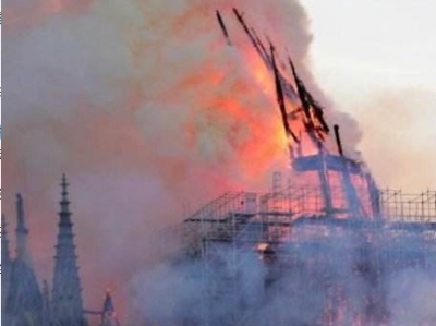 茶座丨巴黎圣母院大火， 痛惜之余当反思  