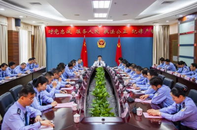 市公安局举行新时代南粤（客都）民警之星座谈会