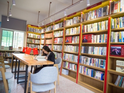 让智能化点亮阅读空间！梅州首个村级党员阅览室在平远建成开放