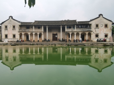 马来西亚华侨后裔向梅县区捐赠中西合璧客家围屋“辑瑞庐”