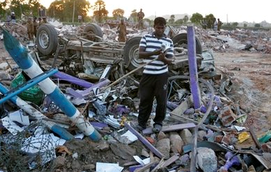 斯里兰卡政府确认：爆炸全部由自杀式袭击者实施