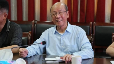 这个中国工程院院士，今天回到梅州的母校