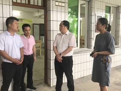 闫景军到梅县区梅江区调研养老服务工作