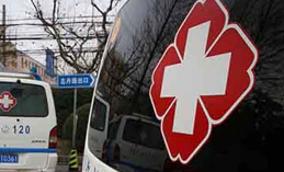 江苏常州一企业车间房顶坍塌，已致2人死亡15人受伤