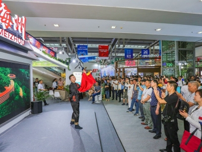 客都议事厅丨取经深圳文博会 服务梅州大发展