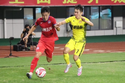 上半场0:2落后，下半场连扳2球，梅州客家与呼和浩特2:2握手言和