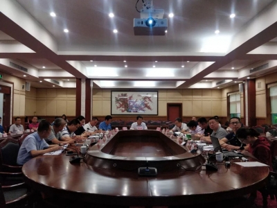 丰顺县召开汤坑至留隍快速干线工程可行性研究报告专家评审会