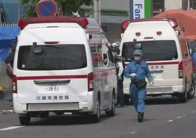 日本发生持刀捅人事件致16伤，含多名小学生