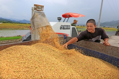 学习笃行丨弘扬劳动精神 务实创造未来