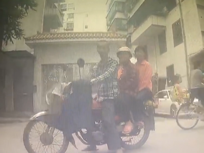 太猖狂！不满联合执法，用秤砣打砸执法车，两人被行拘10日