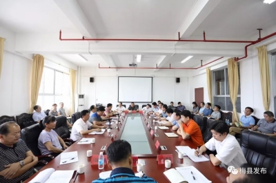 祝福少儿健康快乐成长，寄语教师辛勤教书育人！钟光灵温助民率队开展“六一”慰问