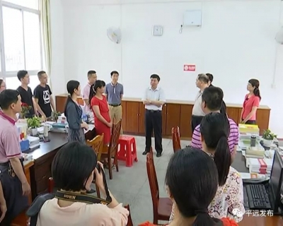 宋才华调研学校思政课建设和高考备考工作