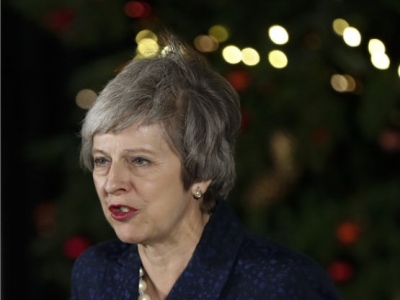 英国首相特雷莎·梅被要求16日公布离职时间表，或面临被赶下台命运
