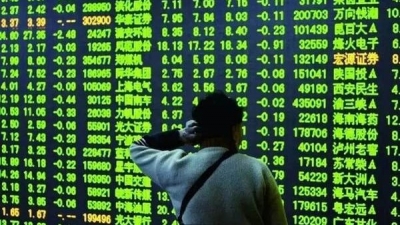 沪指走低跌5.58%险守2900点，千股跌停再现！